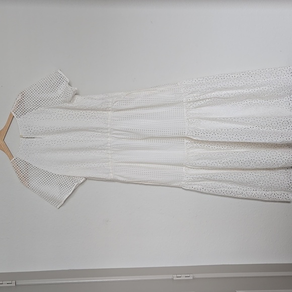 Diane Von Furstenberg Elegant White Eyelet Midi Tiered Dress Resortwear Sundress - Picture 8 of 14